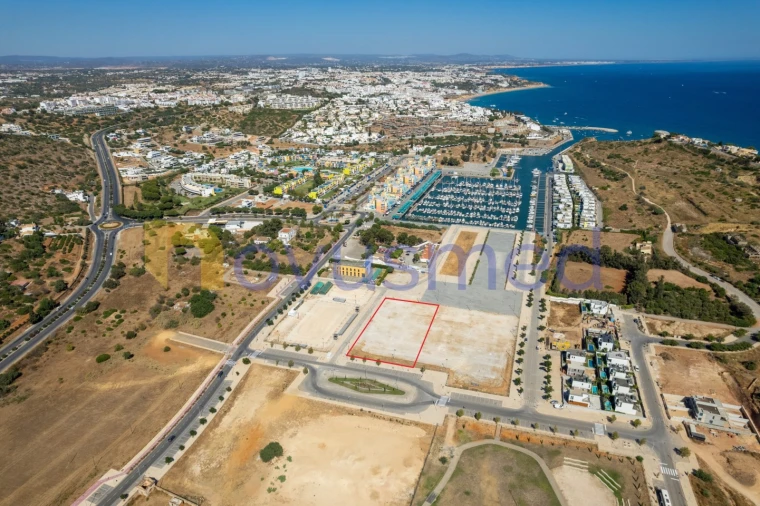 Terreno P/ Prédio para Venda em Albufeira e Olhos de Água Foto 3