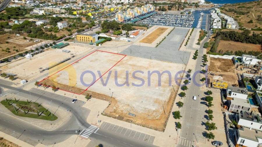 Terreno P/ Prédio para Venda em Albufeira e Olhos de Água