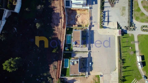 Moradia T4 para Venda em Albufeira e Olhos de Água