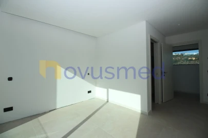 Moradia T4 para Venda em Albufeira e Olhos de Água