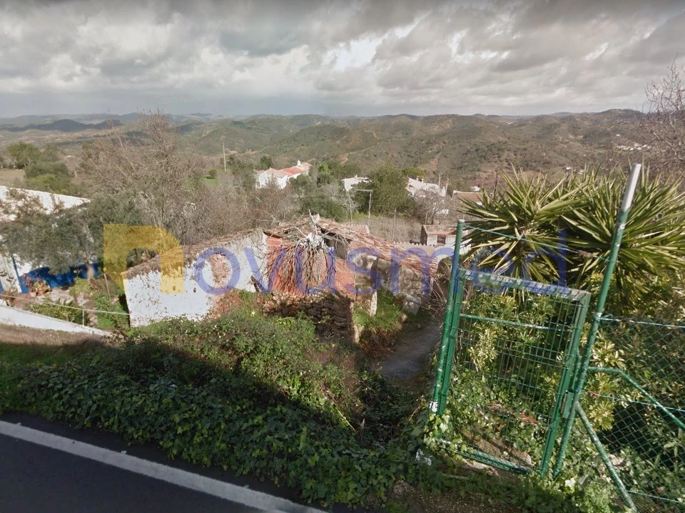 Moradia T1 para Venda em Alte Foto 27