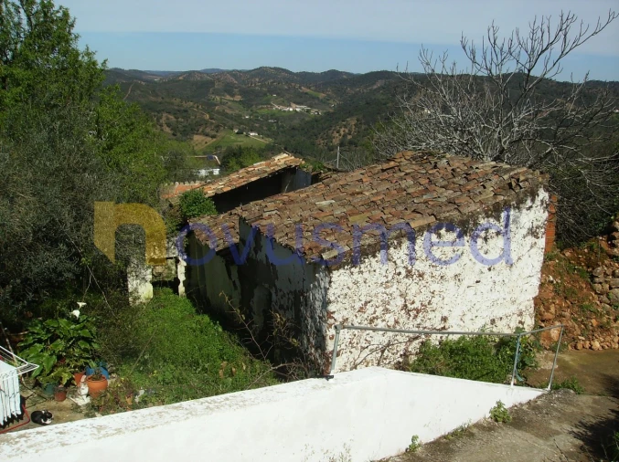 Moradia T1 para Venda em Alte Foto 28