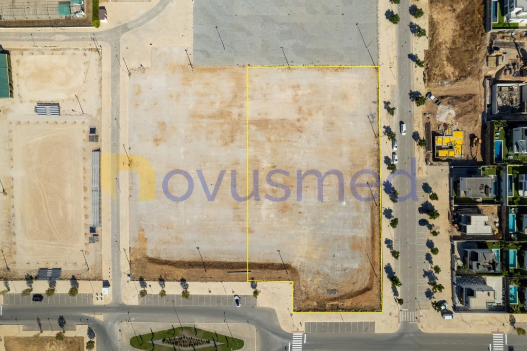 Terreno para Venda em Albufeira e Olhos de Água Foto 5