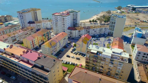 Terreno para Venda em Alto do Seixalinho, Santo André e Verderena