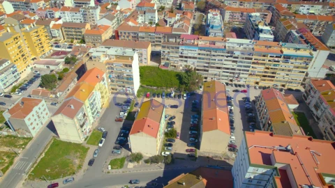 Terreno para Venda em Alto do Seixalinho, Santo André e Verderena
