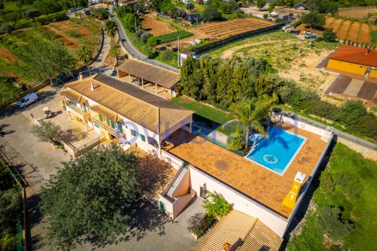 Quinta T5 para Venda em Paderne