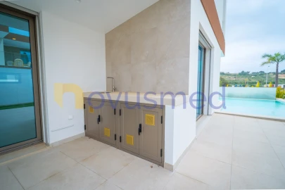 Moradia T3 para Venda em Albufeira e Olhos de Água