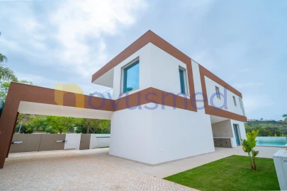 Moradia T3 para Venda em Albufeira e Olhos de Água