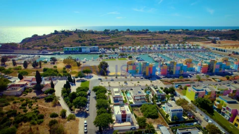 Moradia T3 para Venda em Albufeira e Olhos de Água