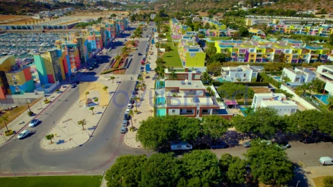 Moradia T3 para Venda em Albufeira e Olhos de Água