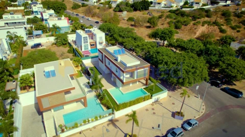 Moradia T3 para Venda em Albufeira e Olhos de Água