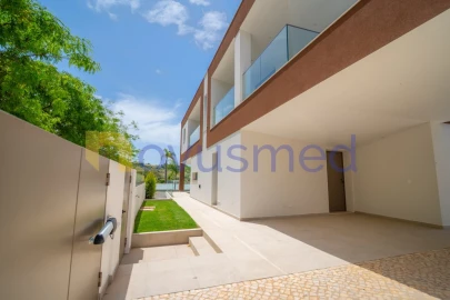 Moradia T3 para Venda em Albufeira e Olhos de Água