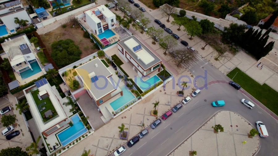 Moradia T3 para Venda em Albufeira e Olhos de Água Foto 34