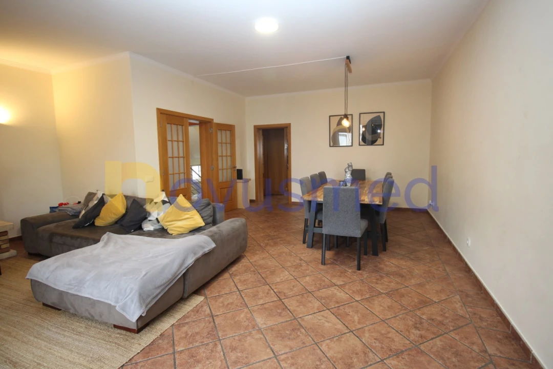 Moradia T4 para Venda em Albufeira e Olhos de Água Foto 12