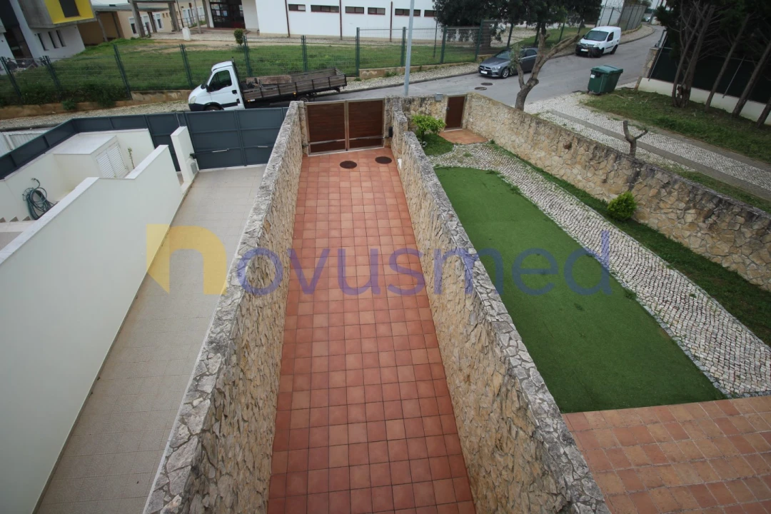 Moradia T4 para Venda em Albufeira e Olhos de Água Foto 22