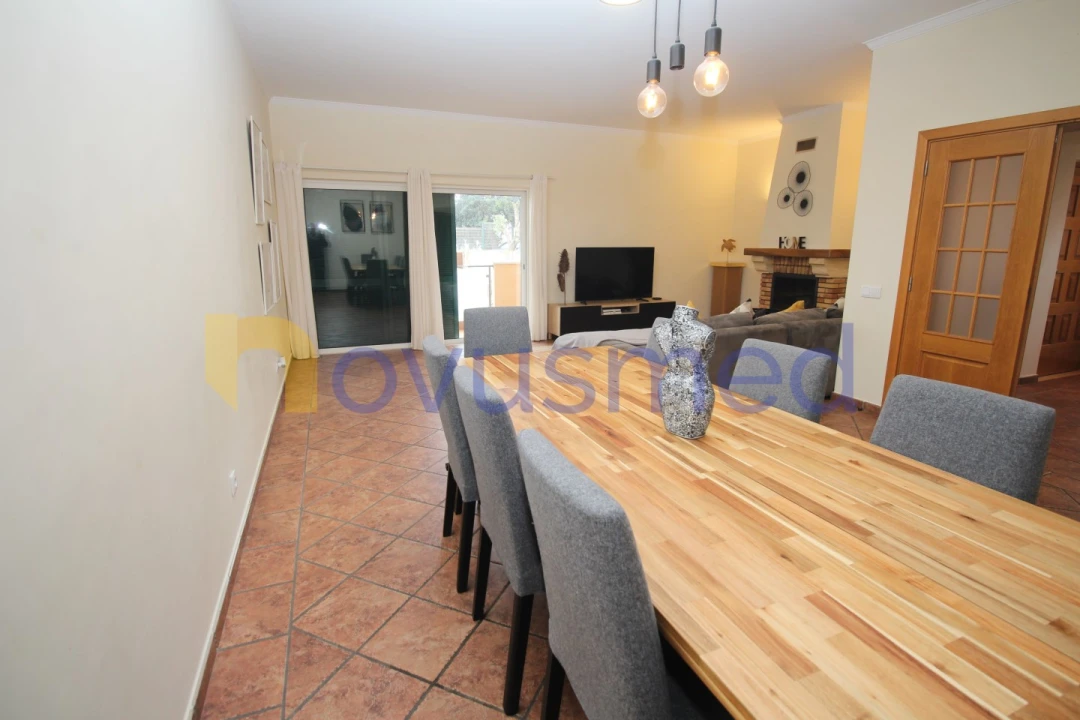 Moradia T4 para Venda em Albufeira e Olhos de Água Foto 26