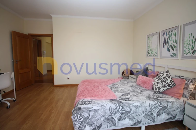 Moradia T4 para Venda em Albufeira e Olhos de Água Foto 34