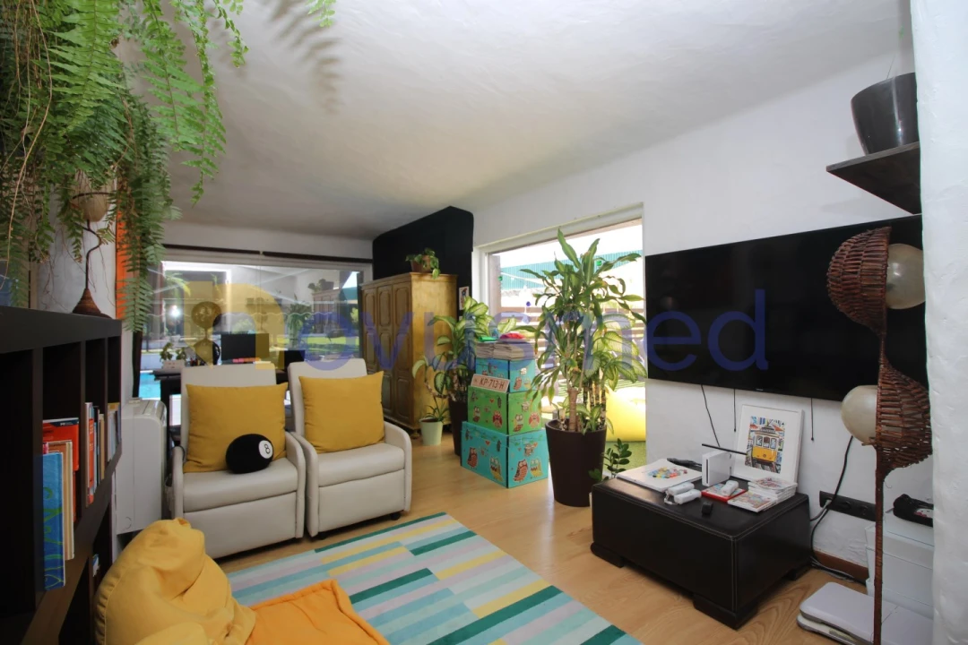 Moradia T4 para Venda em Guia Foto 15