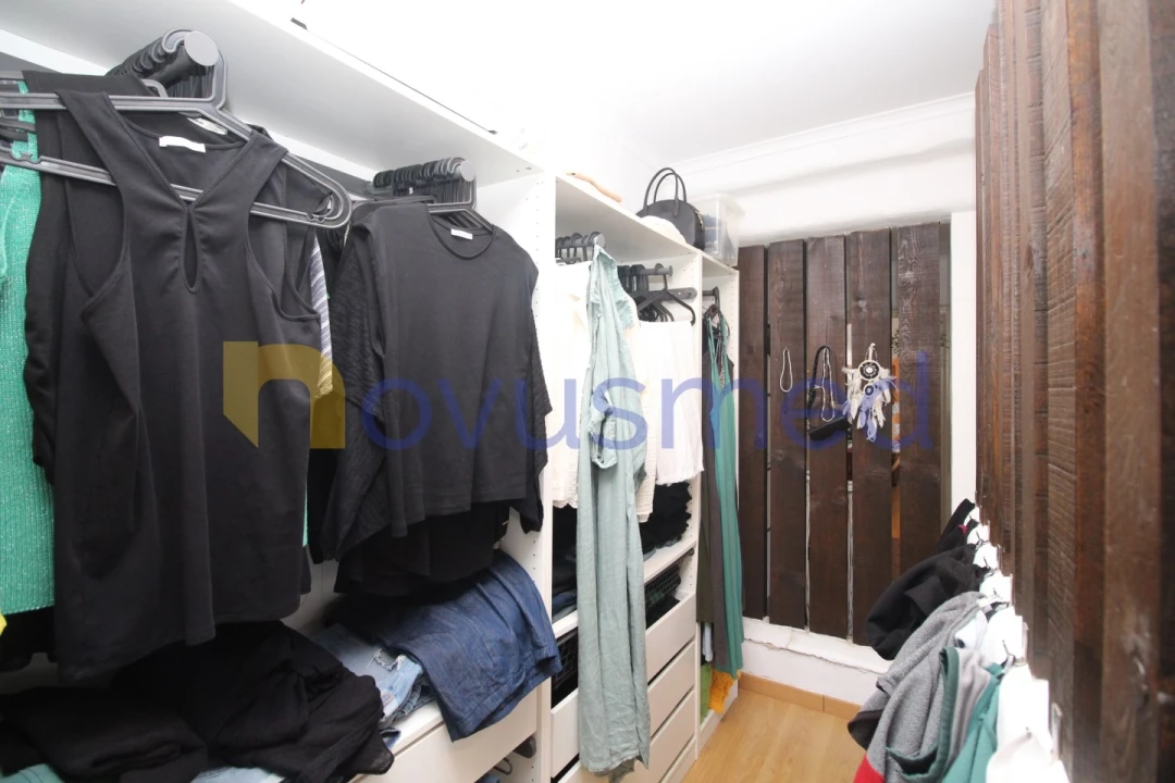 Moradia T4 para Venda em Guia Foto 72