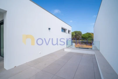 Moradia T3 para Venda em Quarteira