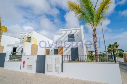 Moradia T3 para Venda em Quarteira
