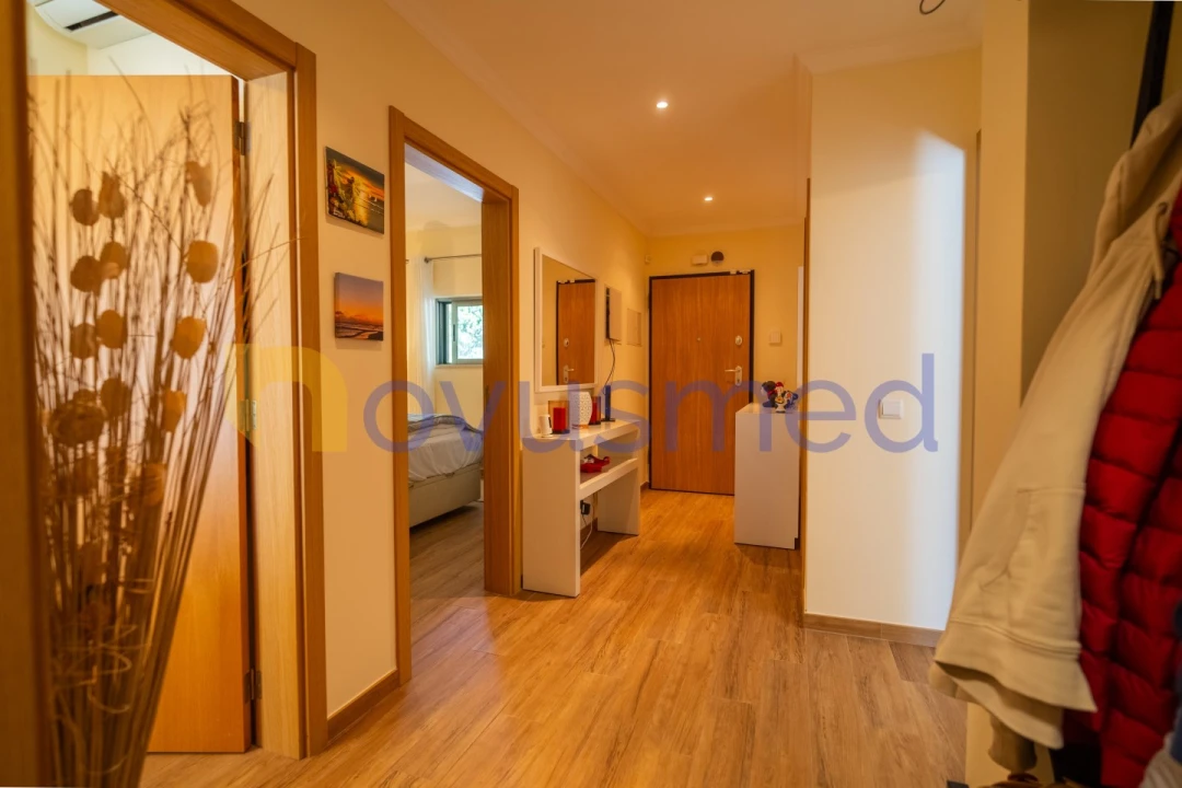 Apartamento T2 para Venda em Albufeira e Olhos de Água Foto 5