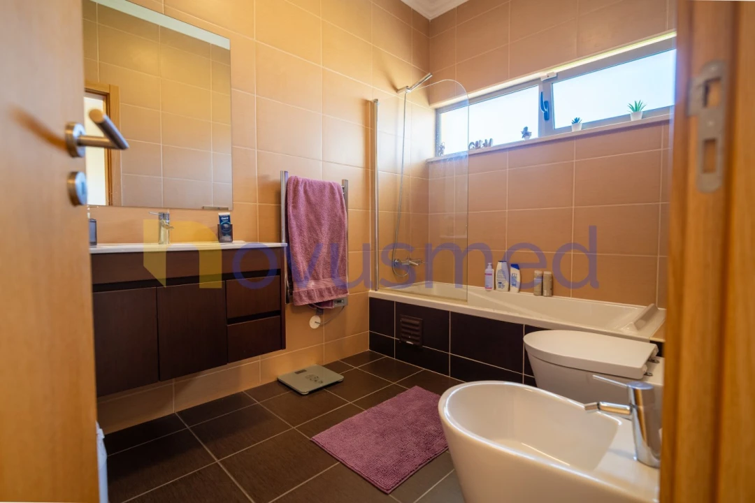 Apartamento T2 para Venda em Albufeira e Olhos de Água Foto 13