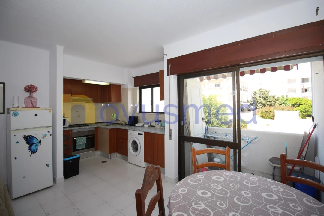Apartamento T1 para Venda em Albufeira e Olhos de Água Foto 8