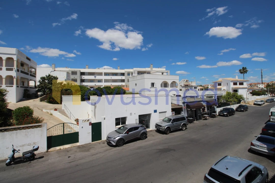 Apartamento T1 para Venda em Albufeira e Olhos de Água Foto 11