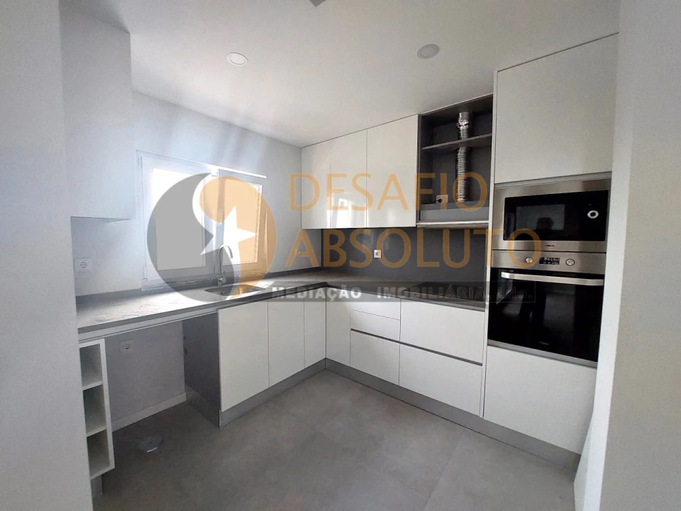 Apartamento T2 para Venda em Quinta do Conde Foto 1