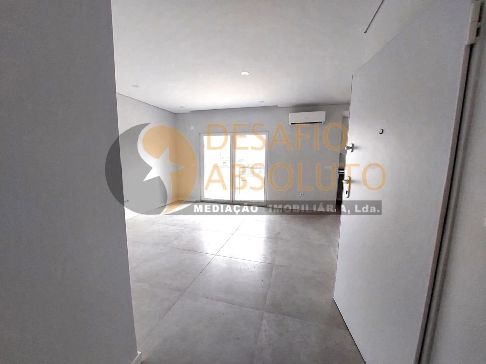 Apartamento T2 para Venda em Quinta do Conde Foto 6