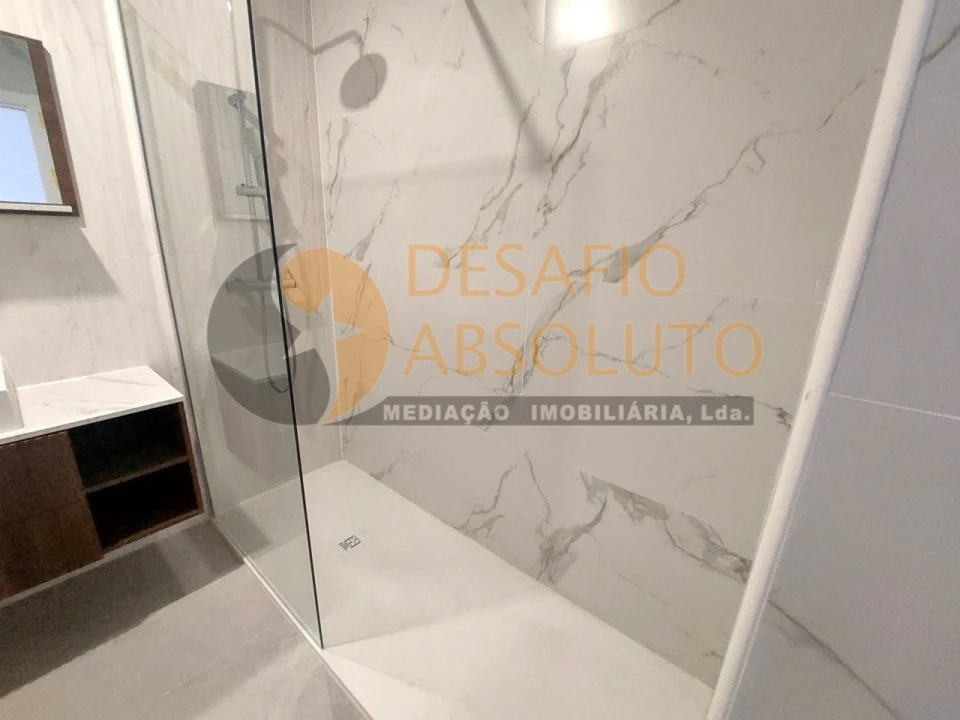 Apartamento T2 para Venda em Quinta do Conde Foto 23