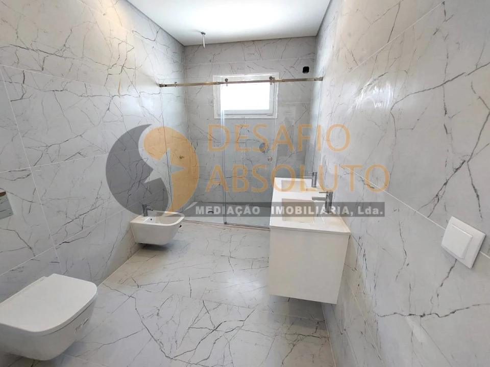 Moradia T4 para Venda em Azeitão (São Lourenço e São Simão) Foto 17