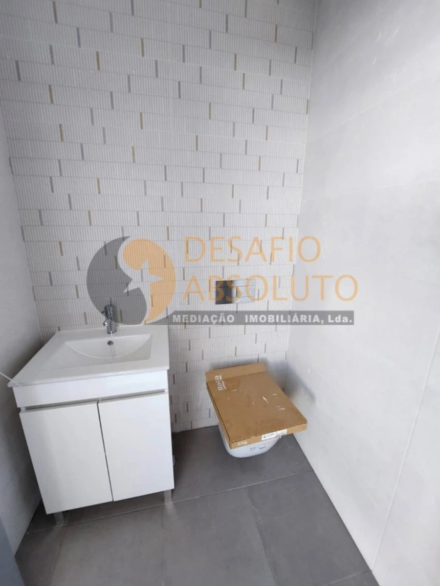 Moradia T4 para Venda em Azeitão (São Lourenço e São Simão) Foto 32