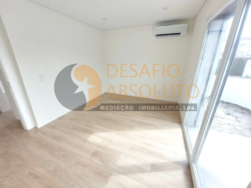 Moradia T3 para Venda em Fernao Ferro Foto 17