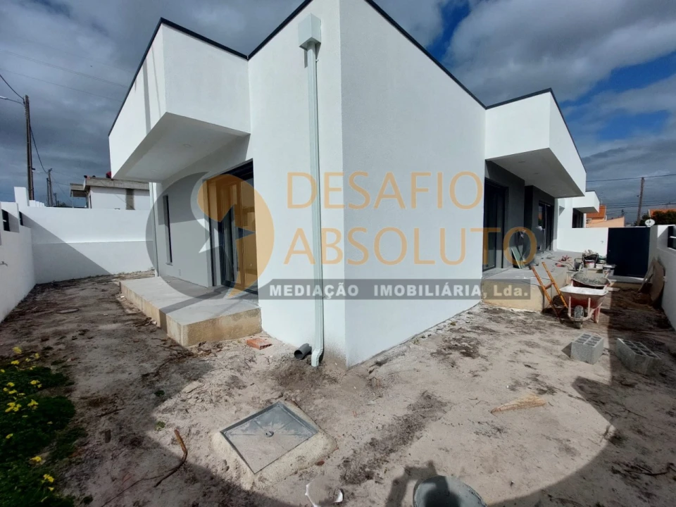 Moradia T3 para Venda em Fernao Ferro Foto 38