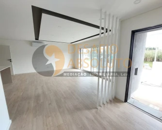 Moradia T3 para Venda em Fernao Ferro