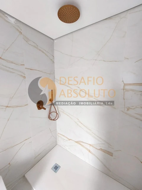 Moradia T3 para Venda em Fernao Ferro