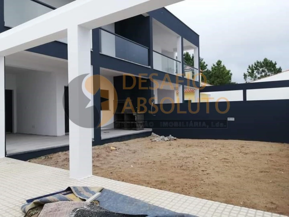 Moradia T3 para Venda em Seixal, Arrentela e Aldeia de Paio Pires Foto 16