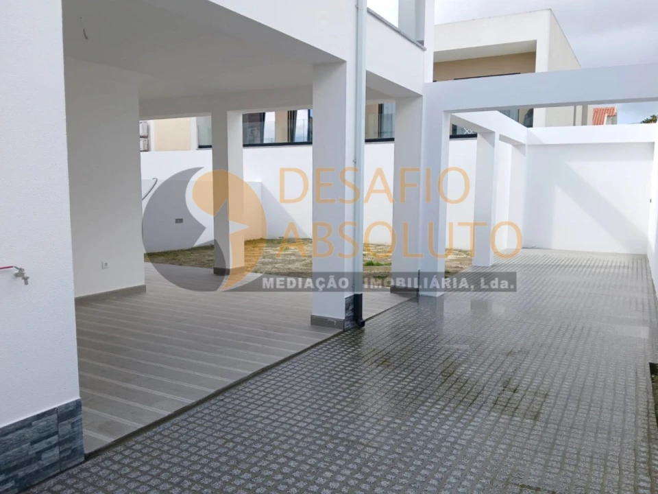 Moradia T3 para Venda em Seixal, Arrentela e Aldeia de Paio Pires Foto 19