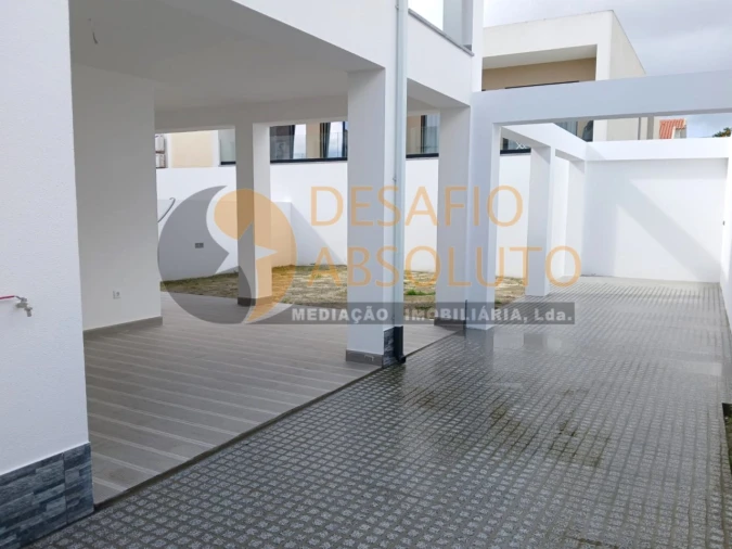 Moradia T3 para Venda em Seixal, Arrentela e Aldeia de Paio Pires Foto 19
