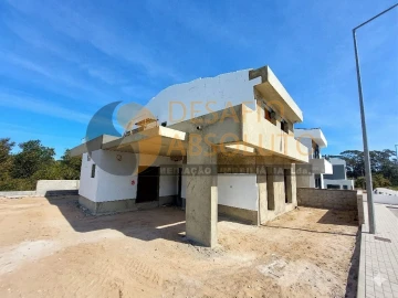 Moradia T3 para Venda em Sesimbra (Castelo)