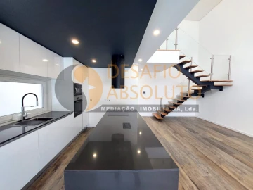 Moradia T3 para Venda em Sesimbra (Castelo)