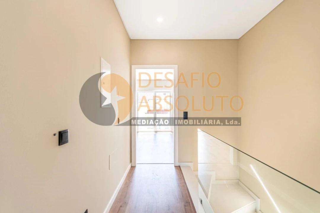 Moradia T3 para Venda em Fernao Ferro Foto 14
