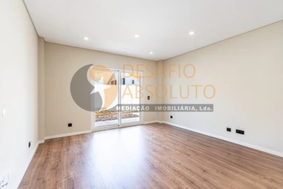 Moradia T3 para Venda em Fernao Ferro