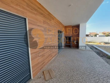 Moradia T3 para Venda em Azeitão (São Lourenço e São Simão)