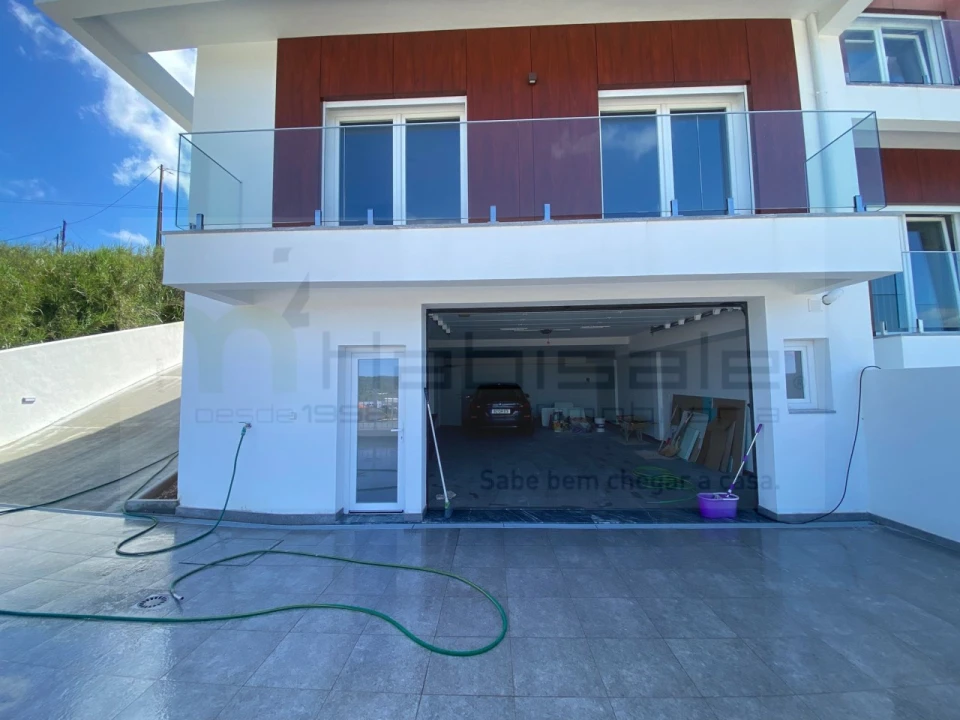 Moradia T3 para Venda em Almargem do Bispo, Pêro Pinheiro e Montelavar Foto 48