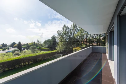 Moradia T6 para Venda em Queluz e Belas