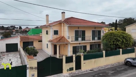 Moradia T5 para Venda em Alcabideche