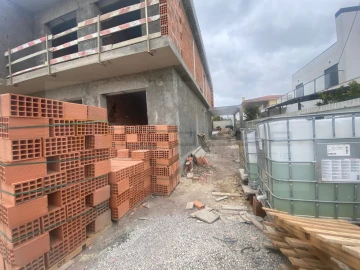 Moradia T4 para Venda em Fernao Ferro